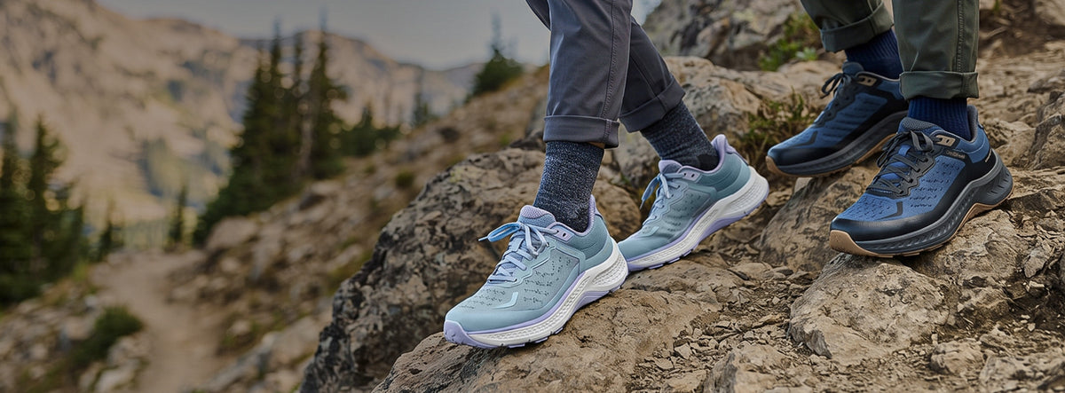 Women's Explorer Trail Low Hands-Free Waterproof - Hellblau/Lila SKU: 50109
Men's Expedition Trail Low Hands-Free Waterproof - Grau/Blau SKU: 50011