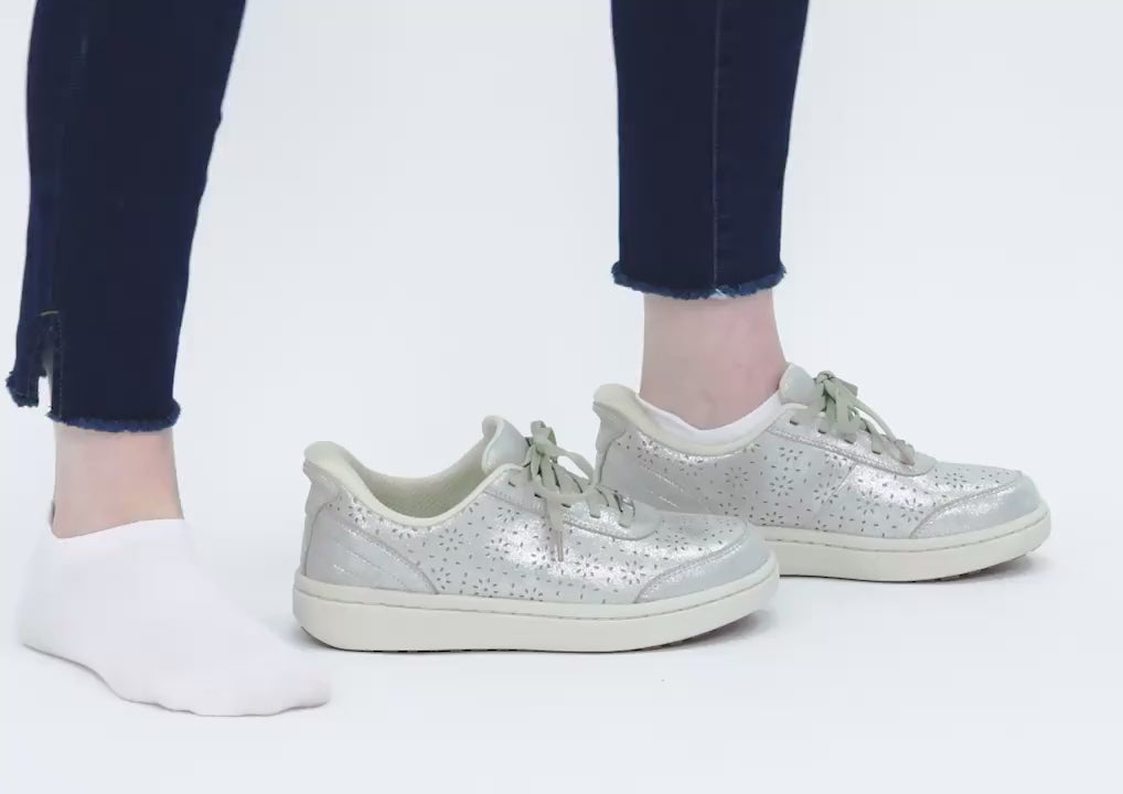 autoplay